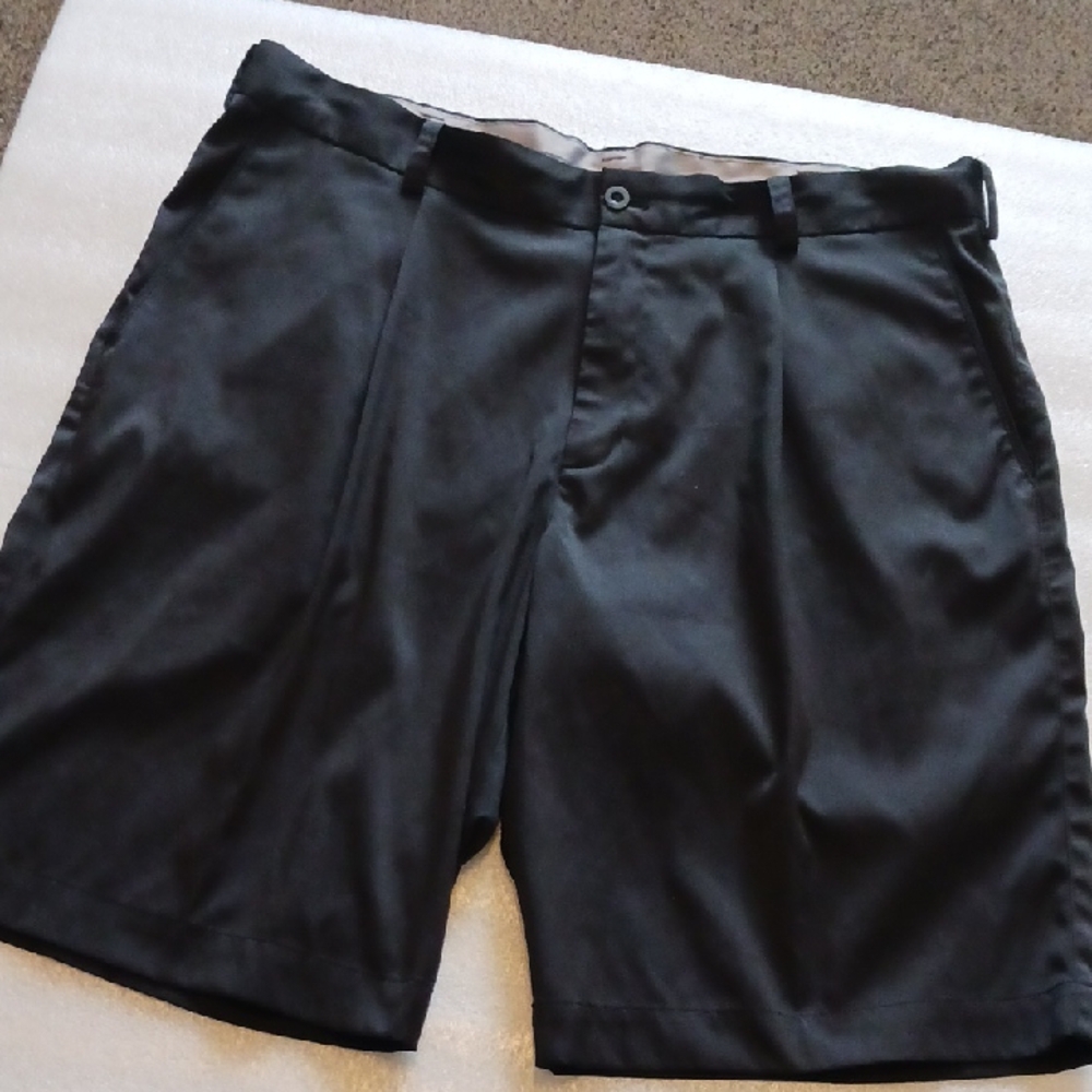 ***Nike Golf Tour Performance Black Dri-fit Shorts Size 35